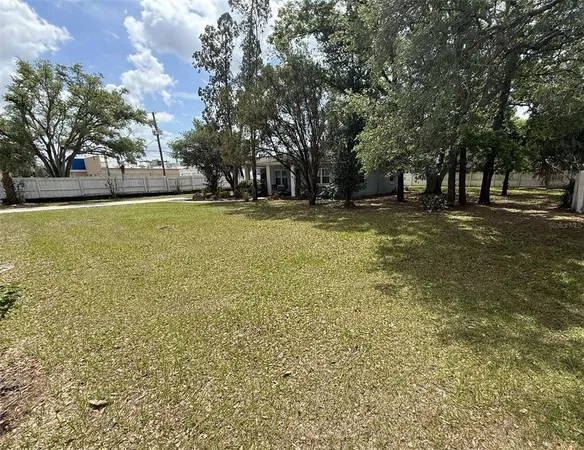 $1,800 | 5305 Whiteway Drive, Temple Terrace, FL 33617