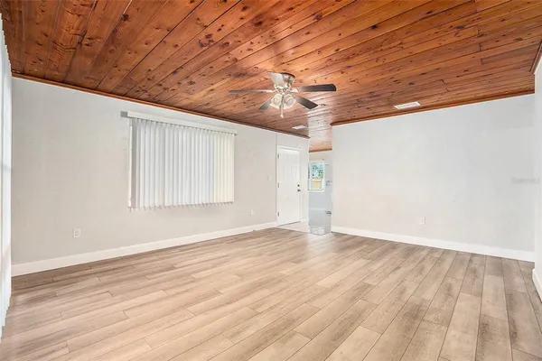 $1,800 | 5305 Whiteway Drive, Temple Terrace, FL 33617