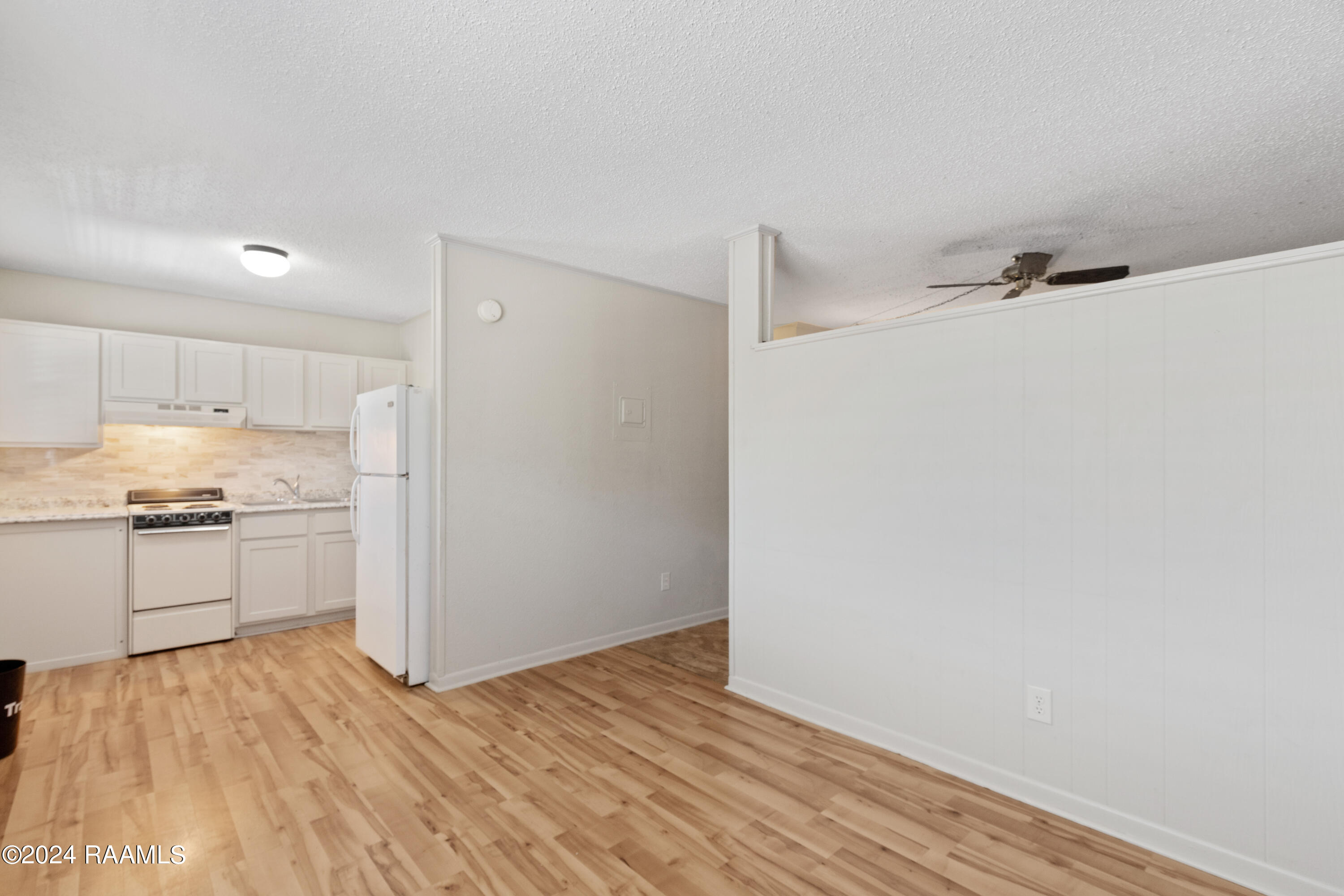 201 South College Road, Unit 219 Lafayette, LA 70503 - Photo 7 of 26 201SCollege#219-31