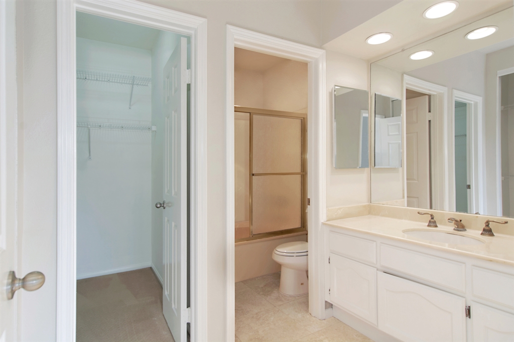 5875 Friars Road, Unit 4206 San Diego, CA 92110 - Photo 13 of 25