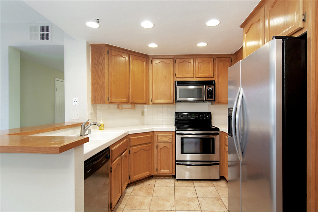 5875 Friars Road, Unit 4206 San Diego, CA 92110 - Photo 7 of 25