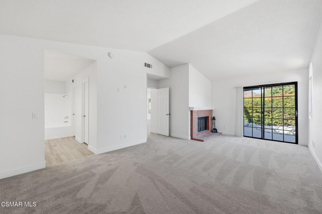 802 Congressional Road Simi Valley, CA 93065 - Photo 16 of 37