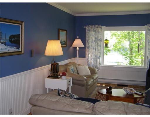 36 Brewer Road East Boothbay, ME 04544 - Photo 19 of 20 Living Room. Lillian s Place