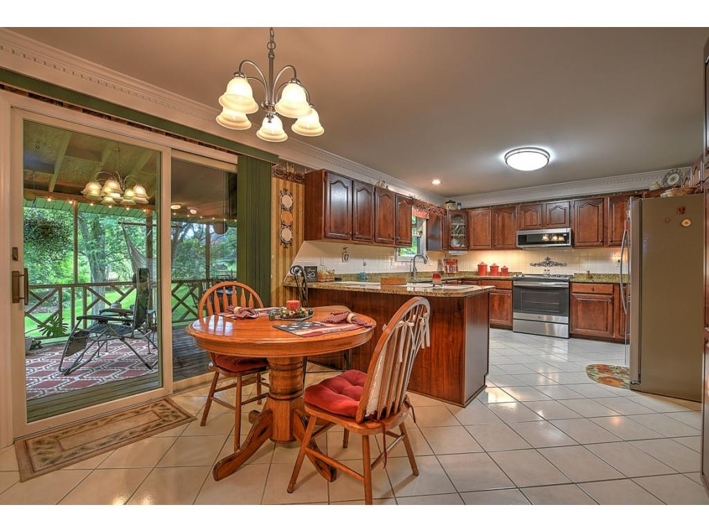 341 Pettyjohn Road Kingsport, TN 37664 - Photo 9 of 36 Photo 9