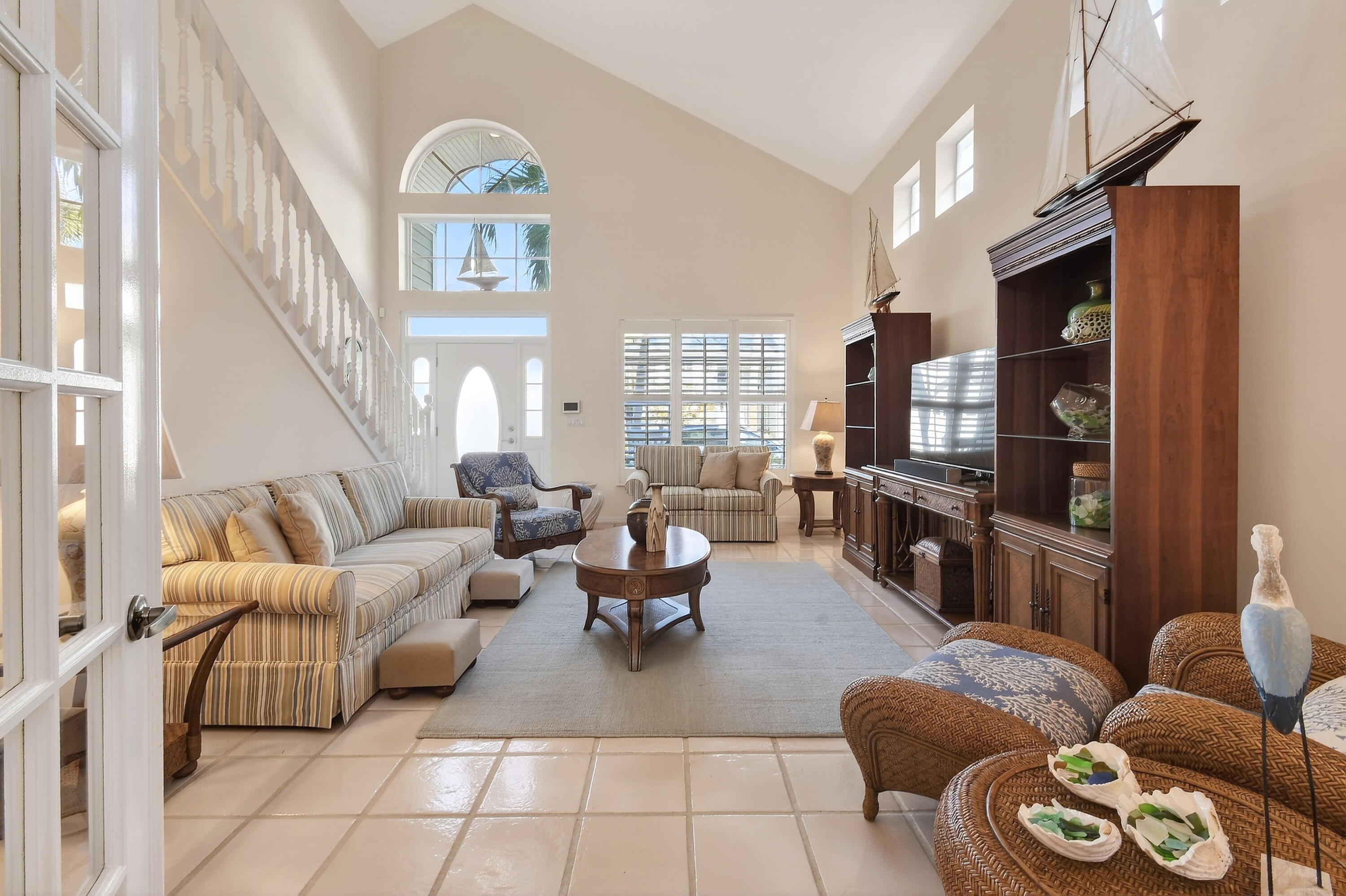 154 Jupiter Key Road Jupiter, FL 33477 - Photo 4 of 64 154JupiterKeyRd(12)