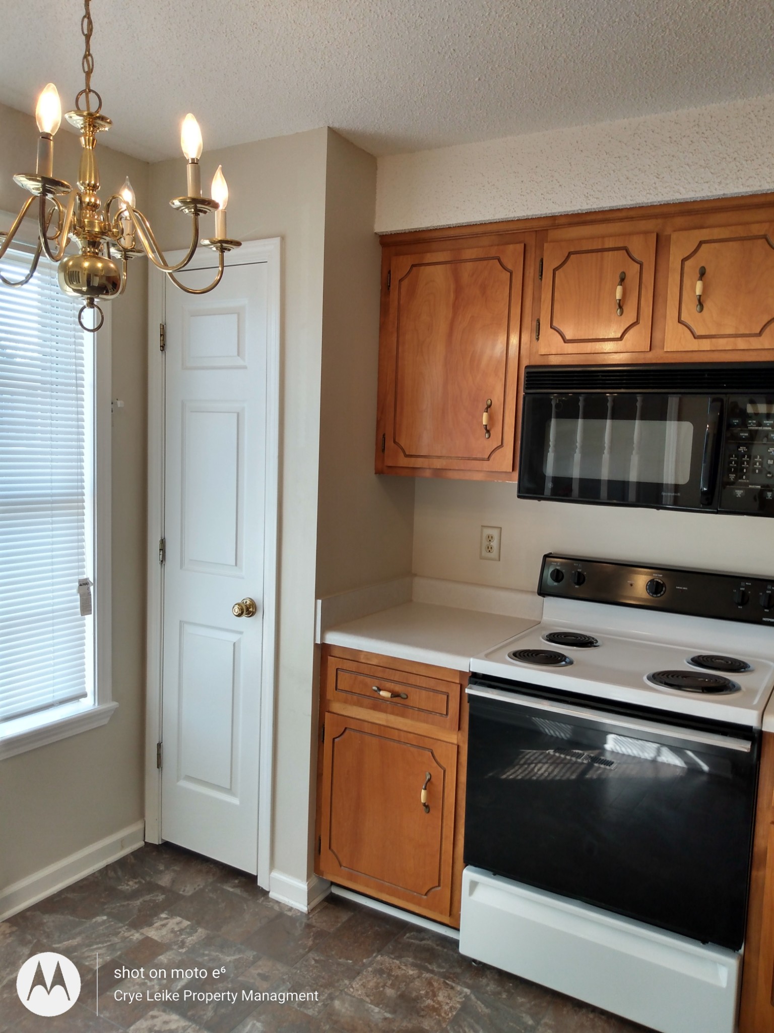 2306 Raleigh Court, Unit A Clarksville, TN 37043 - Photo 3 of 13