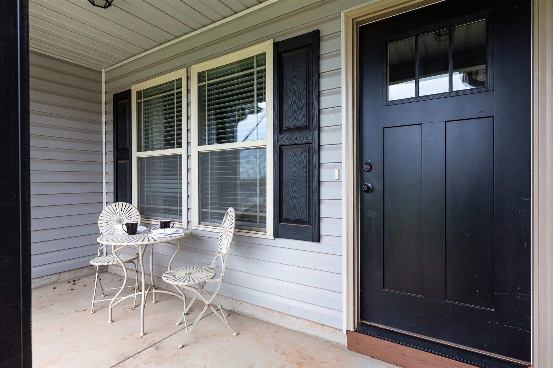 446 Roys Place Wellford, SC 29385 - Photo 2 of 27