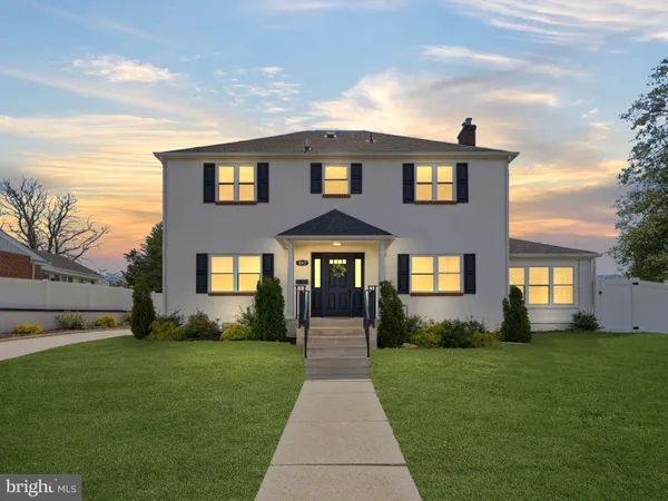 $585,000 | 267 McCarthy Avenue, Mantua, NJ 08051