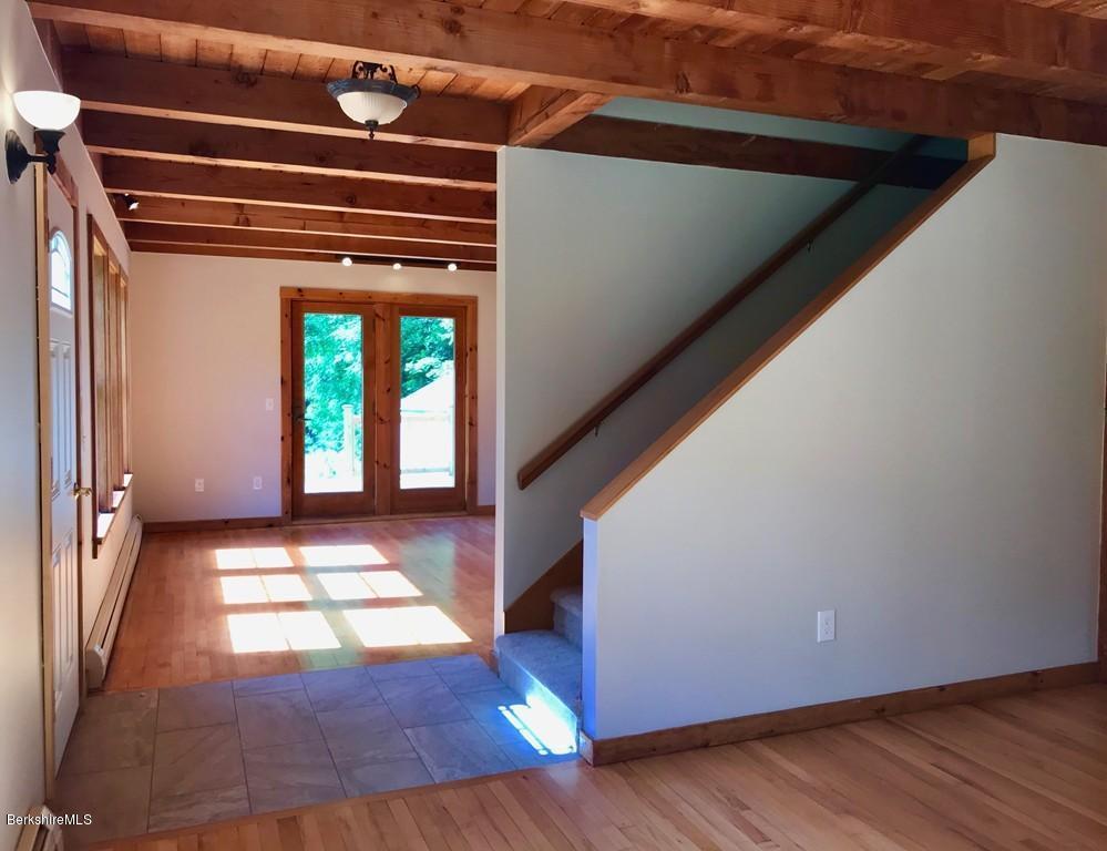 13 West Parsons Road Conway, MA 01341 - Photo 9 of 32 9-Stairs