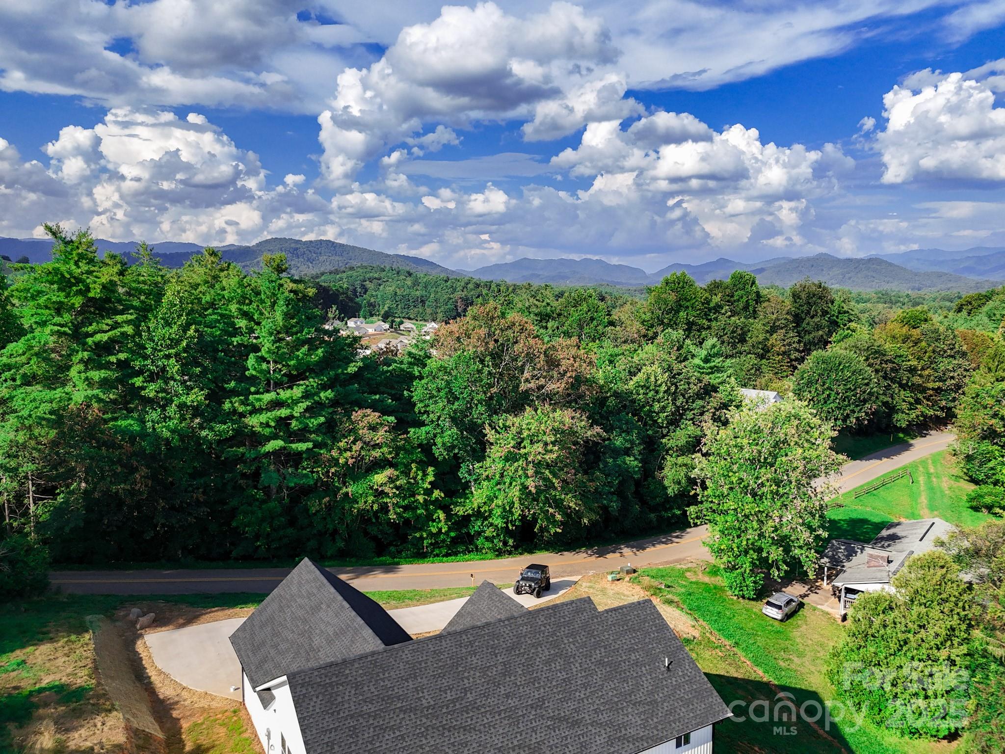 220 Pine Ridge Road Mars Hill, NC 28754 - Photo 7 of 47 Gallery Image 7