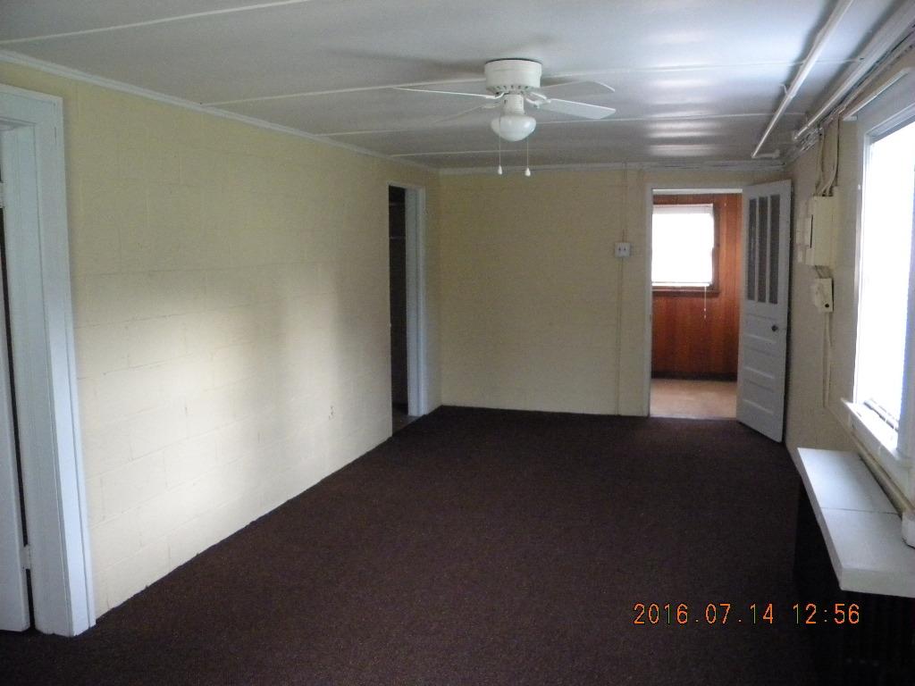2746 Cove Road Roanoke, VA 24017 - Photo 2 of 15 DSCN9134