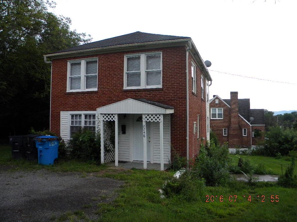 2746 Cove Road Roanoke, VA 24017 - Photo 6 of 15 DSCN9133