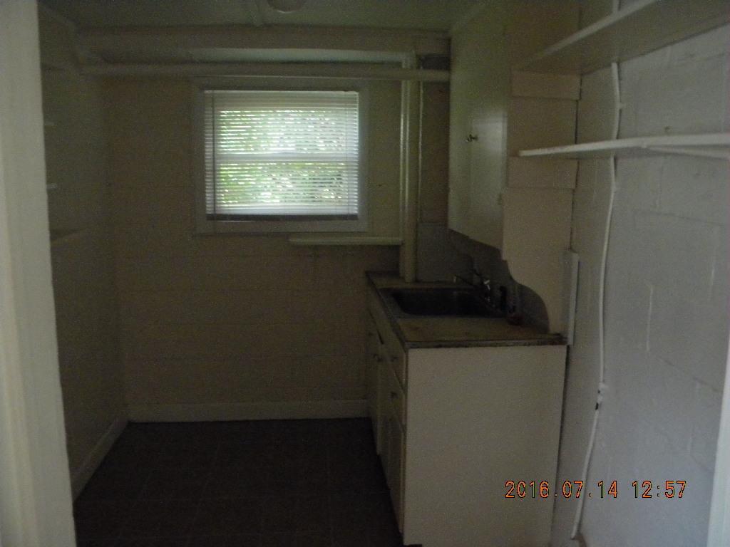 2746 Cove Road Roanoke, VA 24017 - Photo 8 of 15 DSCN9137
