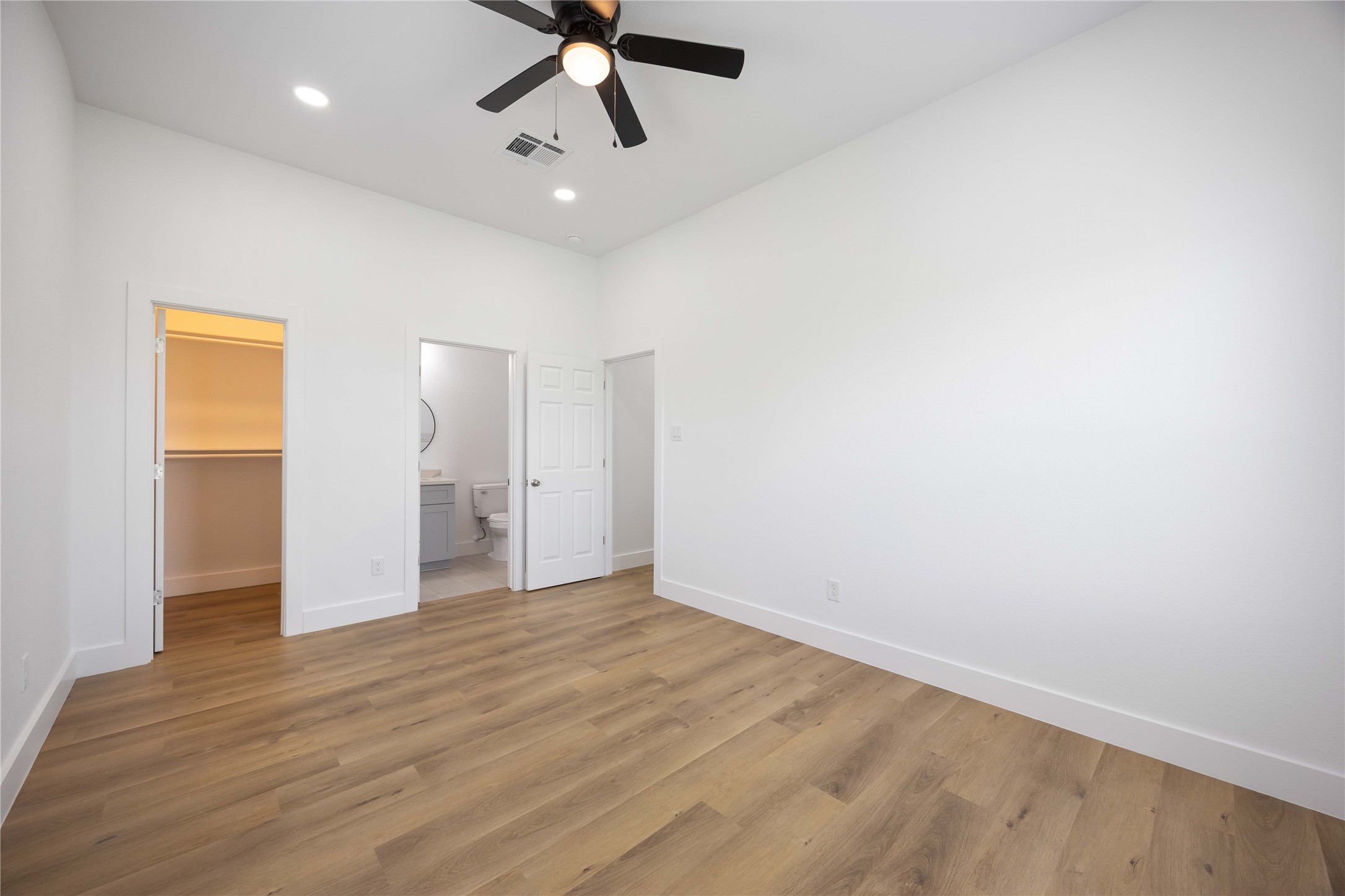 9723 Cargill Street, Unit B Houston, TX 77029 - Photo 14 of 21