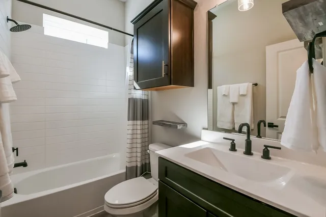 $449,500 | 17463 Vino Vines Lane, Conroe, TX 77302