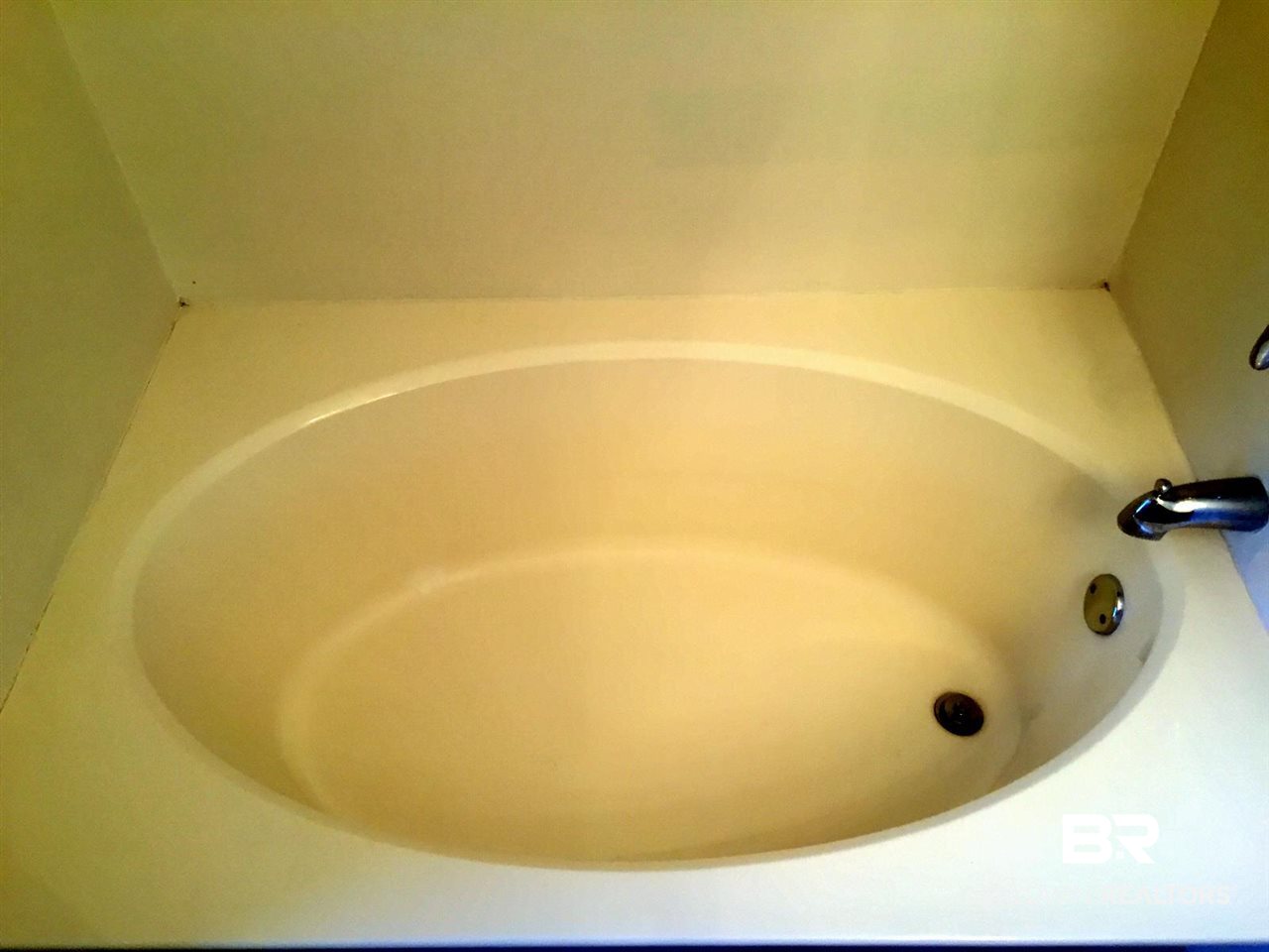 1900 South Bay Street Foley, AL 36535 - Photo 24 of 40 large soaking tub