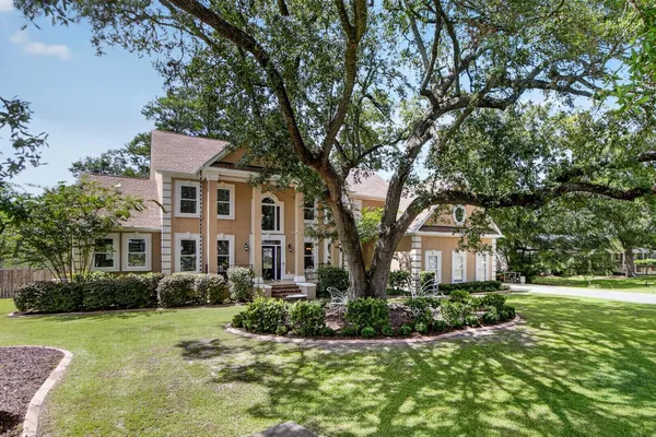 $987,000 | 208 Holly Inn Road, Summerville, SC 29483