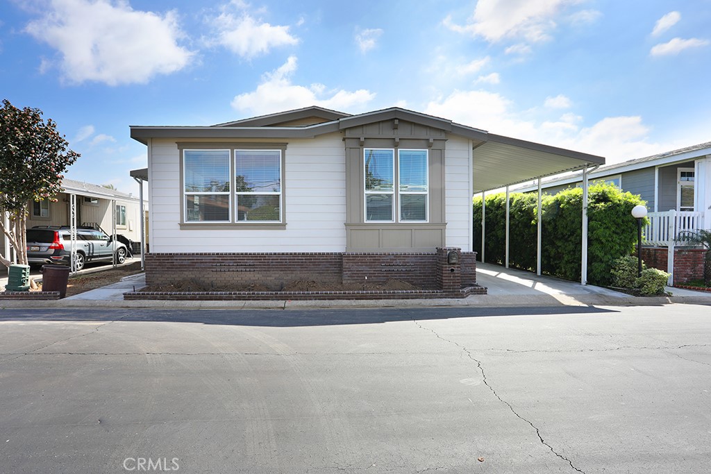 129 La Ronda Tustin, CA 92780 - Photo 2 of 33 a house view