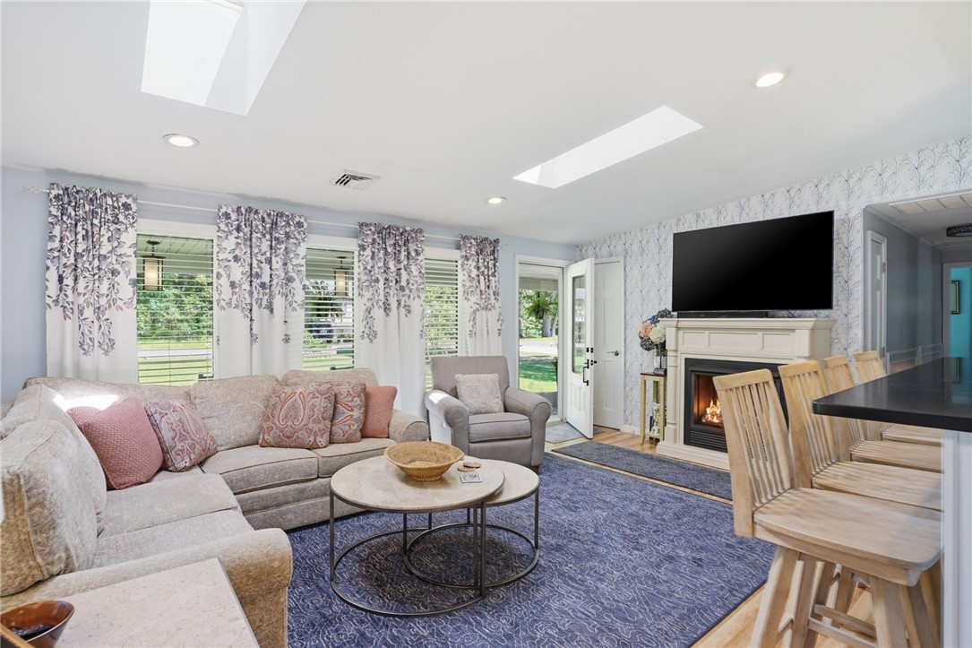 53 Greenbush Road East Greenwich, RI 02818 - Photo 10 of 43