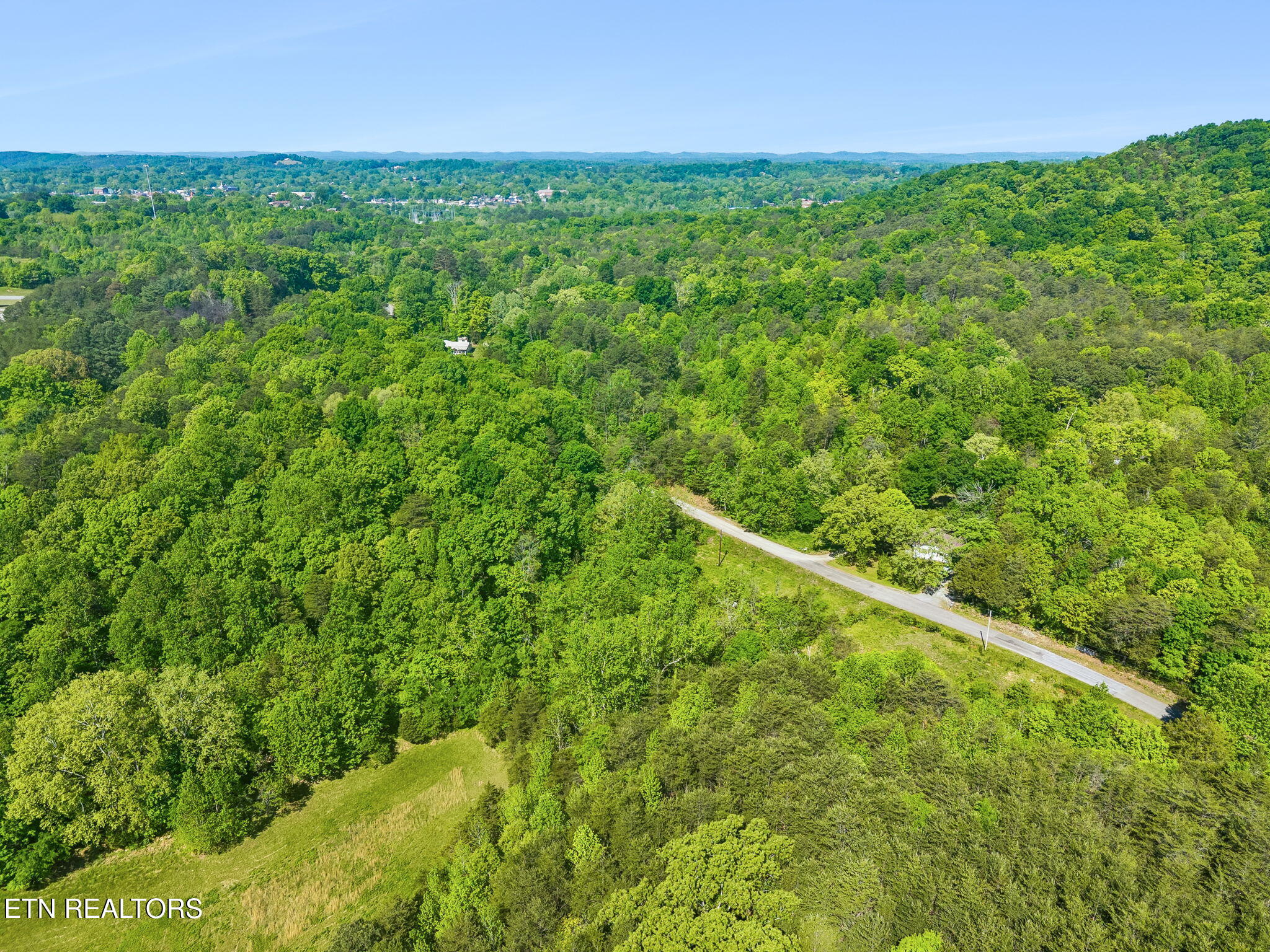 490 Co Road Etowah, TN 37331 - Photo 13 of 16 13-Co Rd 490 etowah - 013