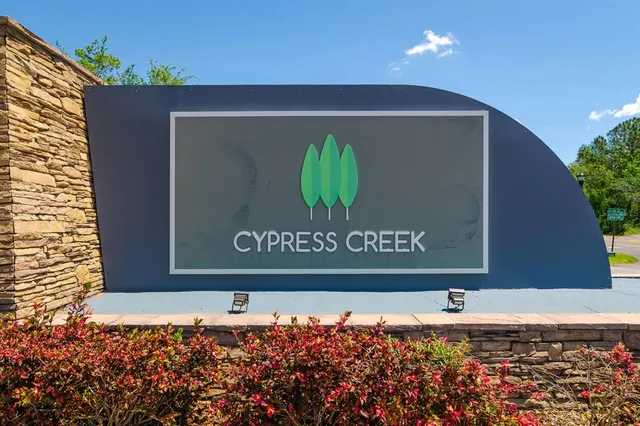 a sign that is on the side of a building