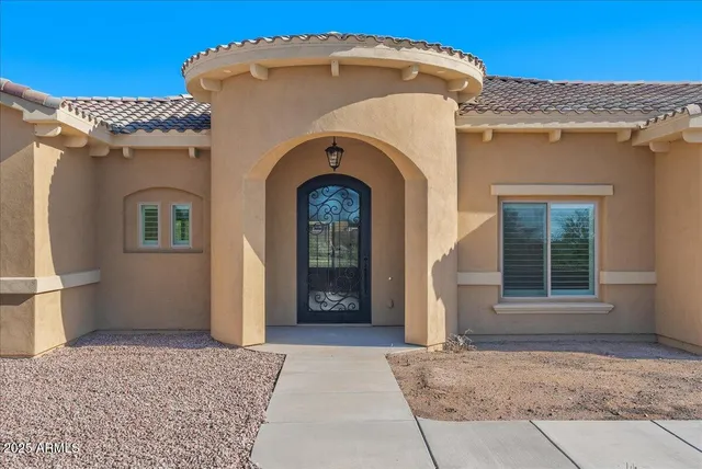 $5,000 | 3117 North 77th Street, Mesa, AZ 85207