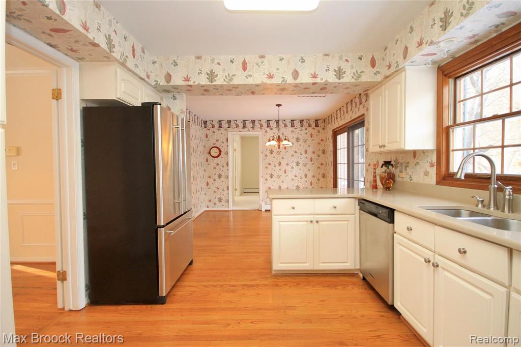 3138 Gilbert Ridge Drive West Bloomfield, MI 48322 - Photo 12 of 26