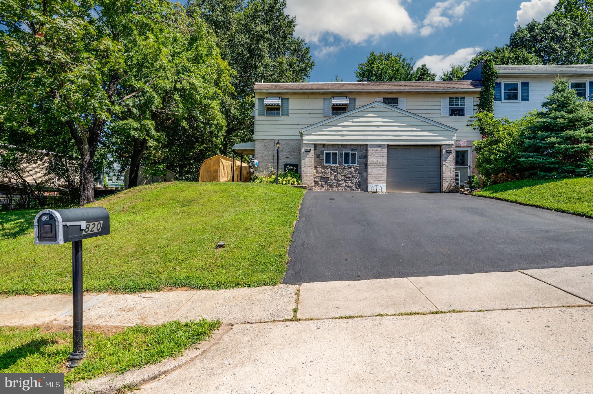 820 Rabbit Lane Reading, PA 19606 - Photo 2 of 40 Gallery Image 2