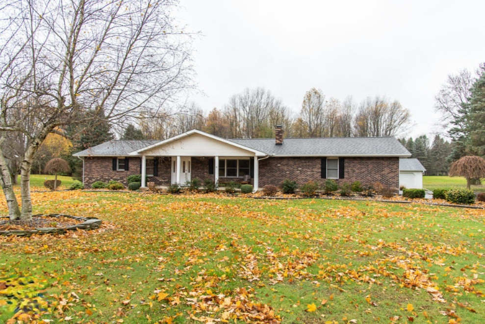 12311 Perry Road Battle Creek, MI 49015 - Photo 2 of 38 DSC_1208