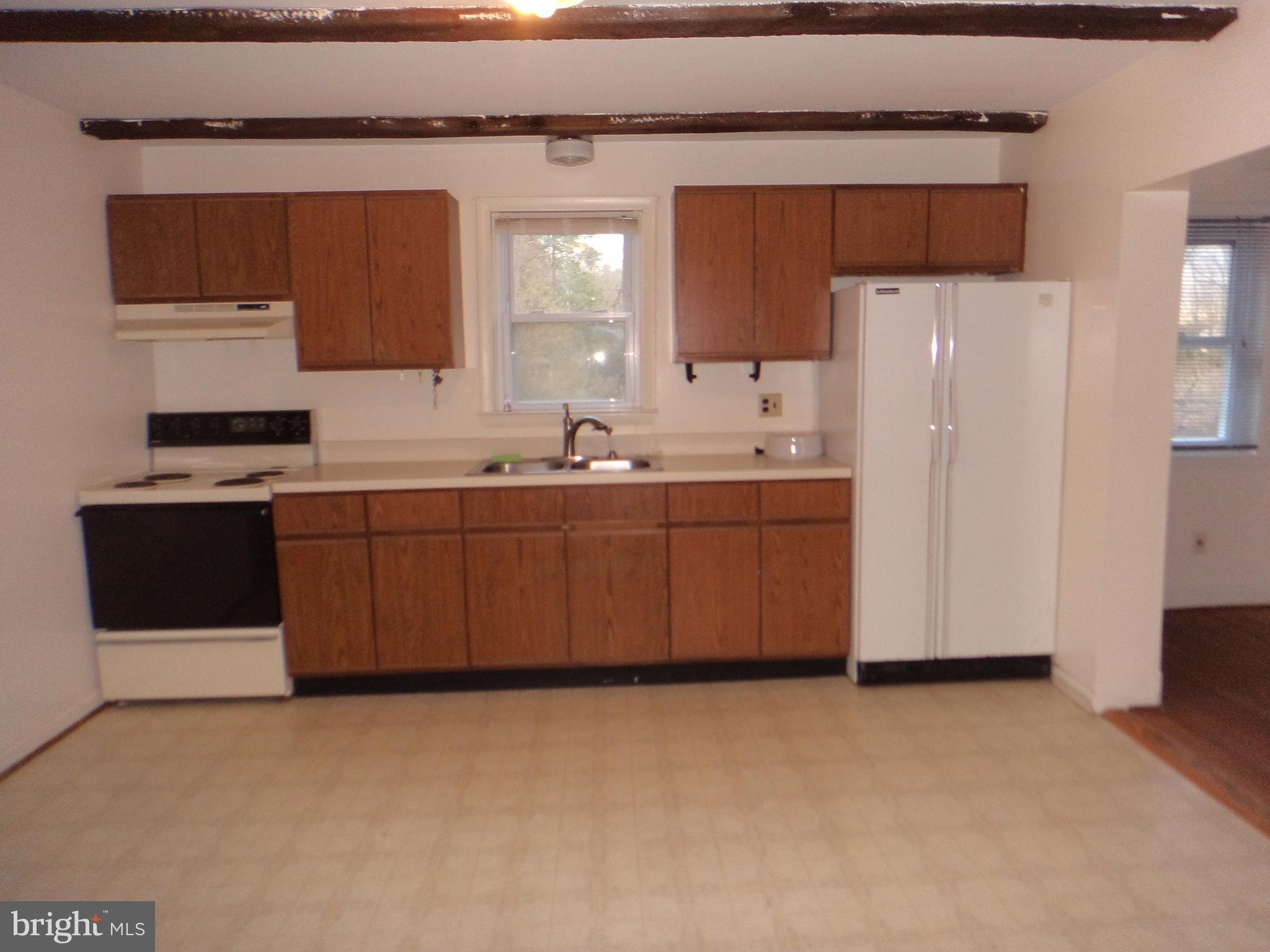 21079 Arnold Road Avenue, MD 20609 - Photo 8 of 26 Kitchen