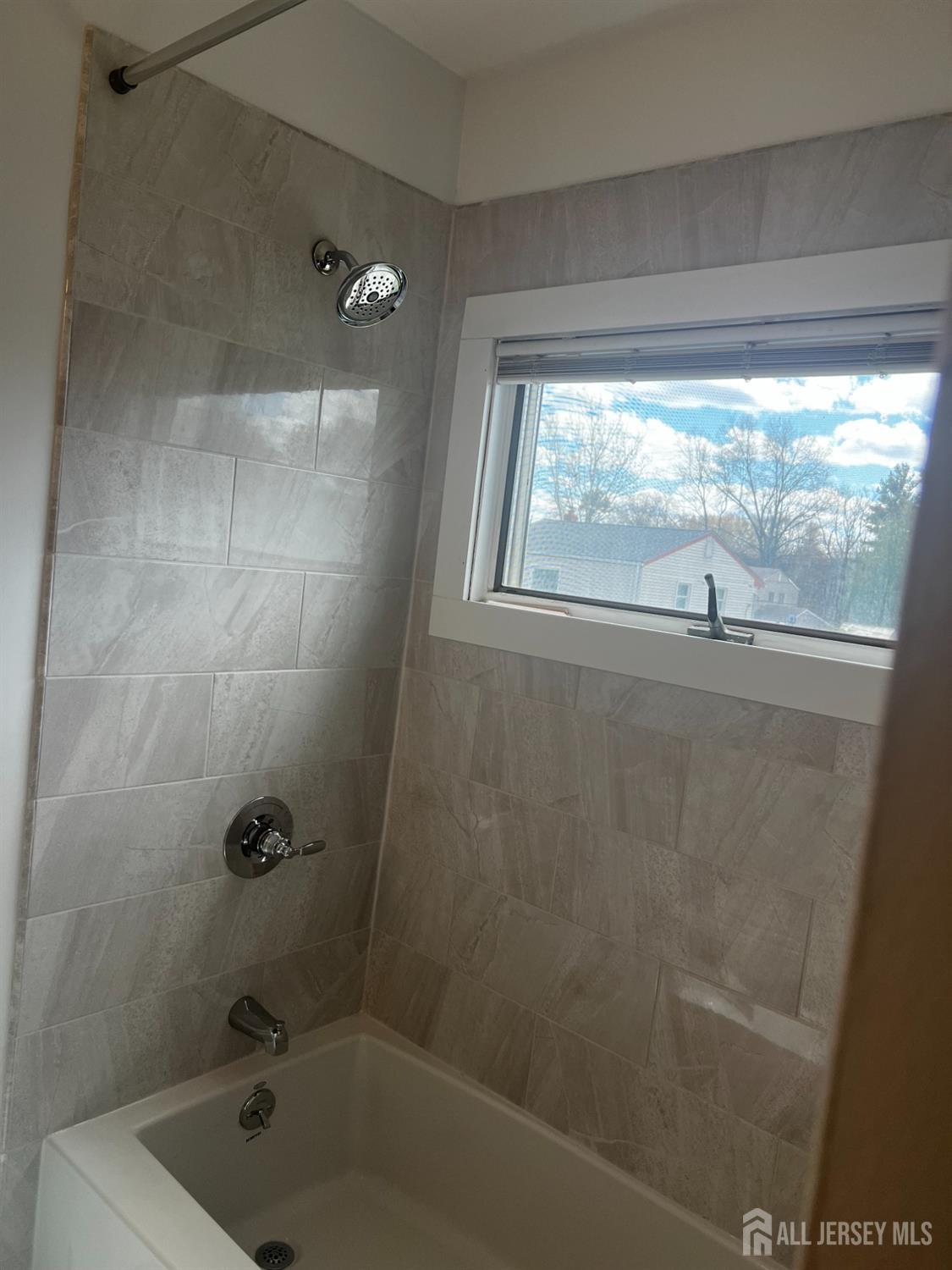 43 Lydia Lane Edison, NJ 08817 - Photo 15 of 29
