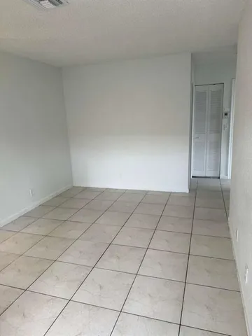 $2,300 | 218 Northwest 9th Avenue, Dania Beach, FL 33004