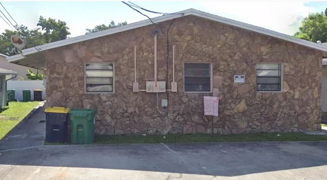 $2,300 | 218 Northwest 9th Avenue, Dania Beach, FL 33004