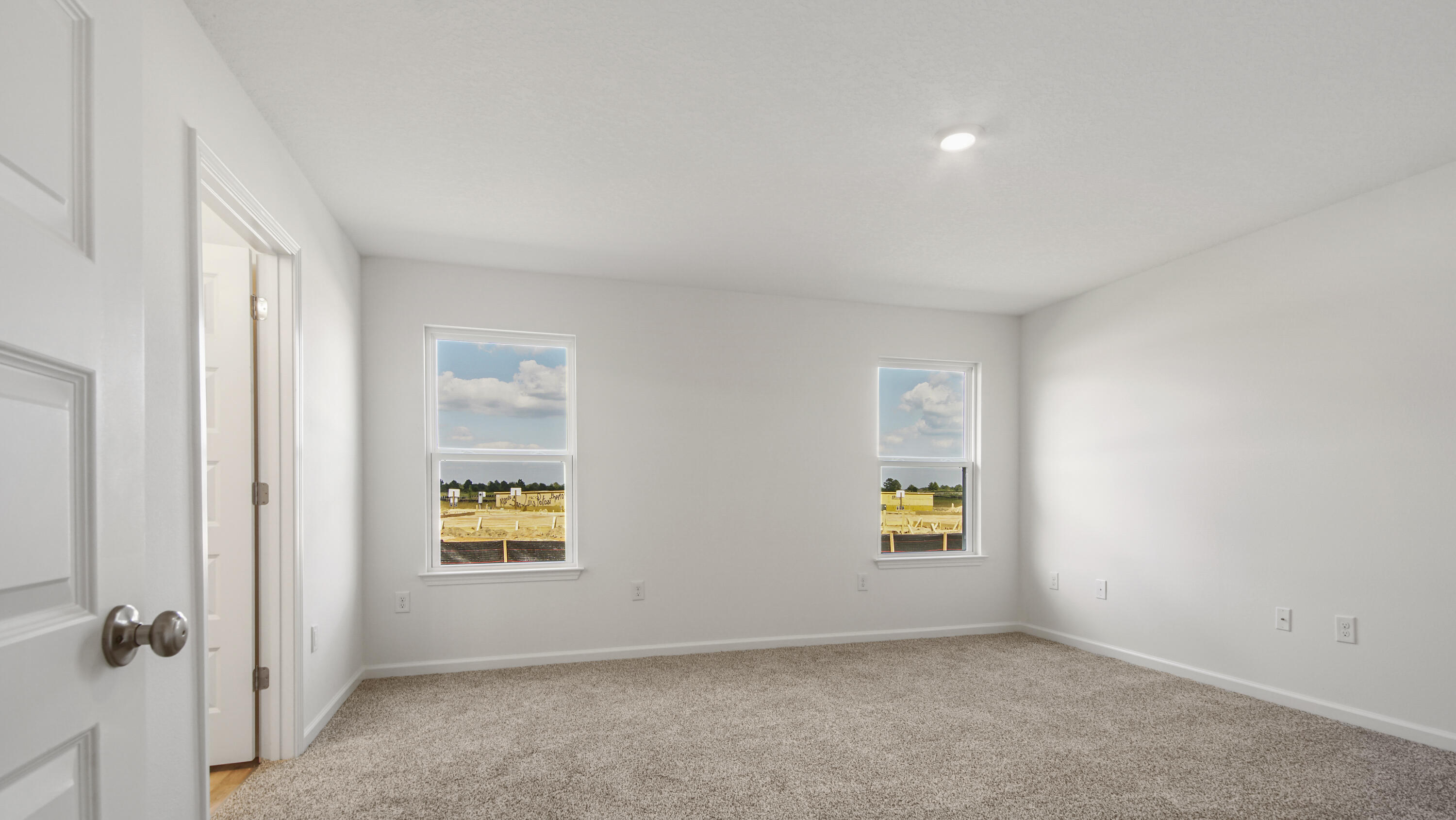 234 Gray Owl Drive Freeport, FL 32439 - Photo 15 of 37 an empty room with windows