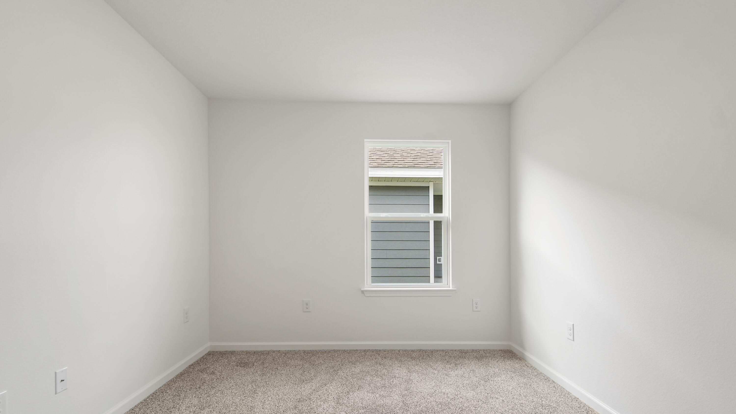 234 Gray Owl Drive Freeport, FL 32439 - Photo 34 of 37 an empty room with a window