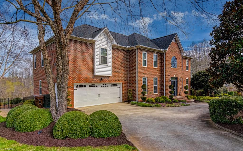 7098 Falcon Way Trinity, NC 27370 - Photo 2 of 45 front view