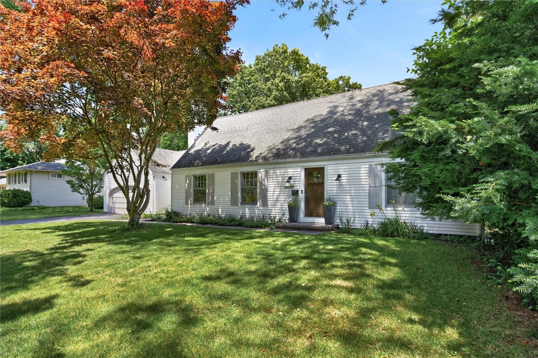 44 Charmwood Road Pittsford, NY 14534 - Photo 2 of 46