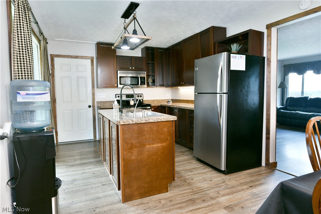 6556 Ridge Road Cortland, OH 44410 - Photo 12 of 50