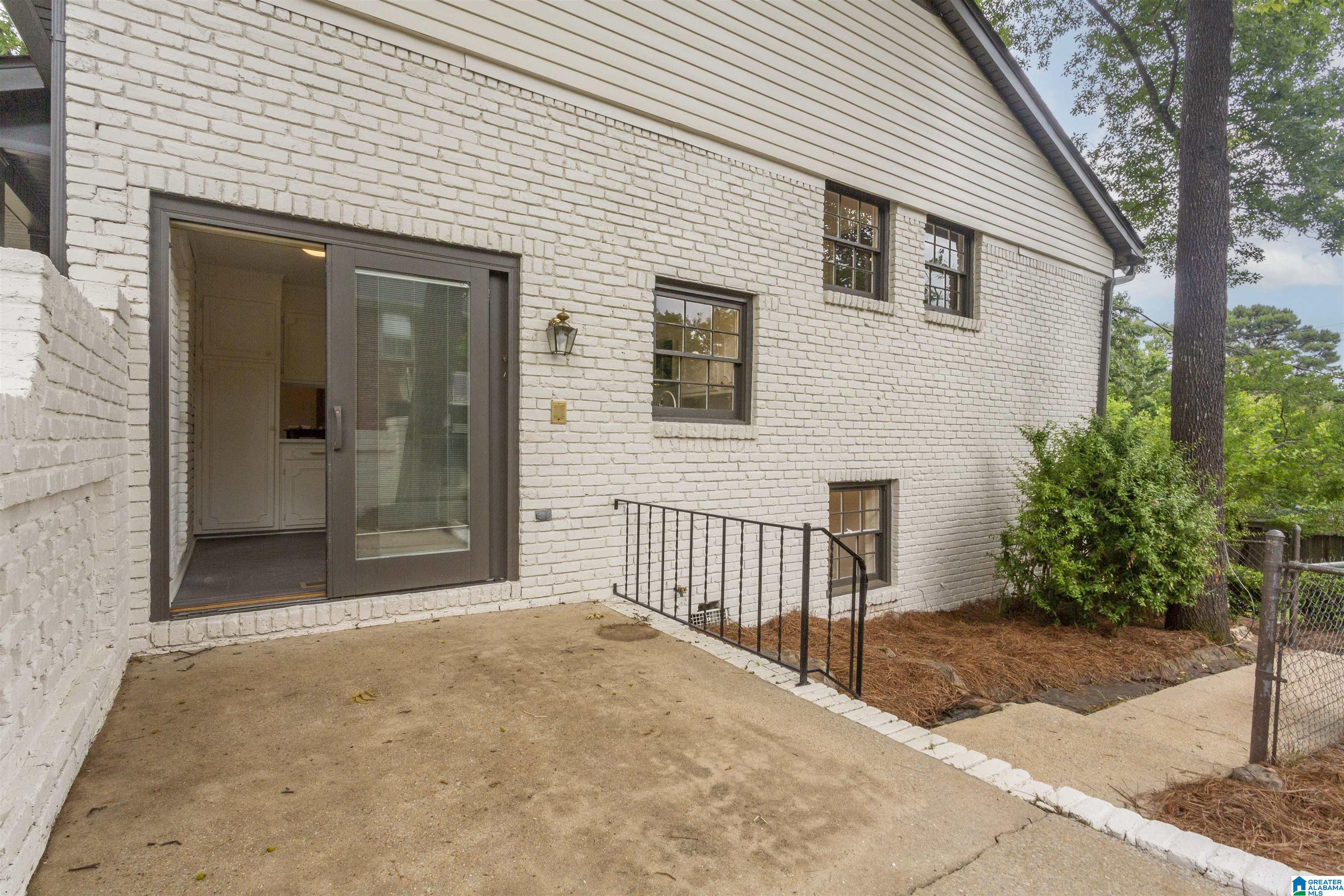 3669 Crestside Road Birmingham, AL 35223 - Photo 11 of 40