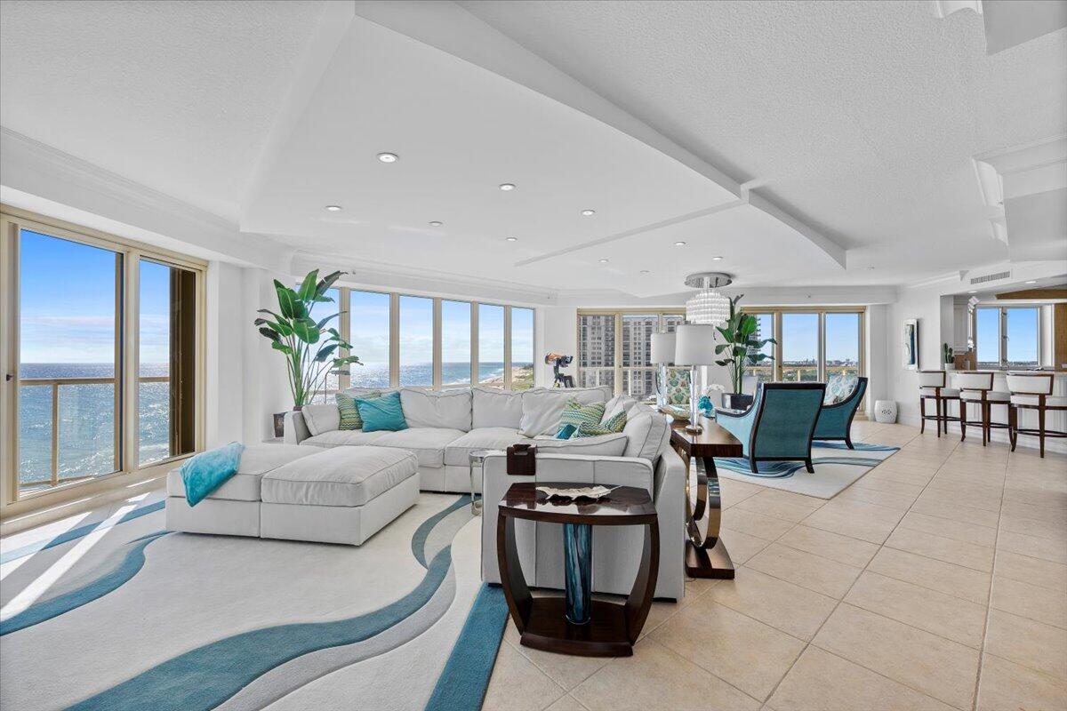 3920 North Ocean Drive, Unit 11B Singer Island, FL 33404 - Photo 9 of 58 04-LUX_1020