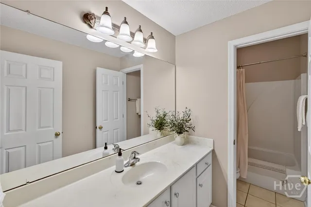 $755,699 | 273 Shadow Moss Circle, Richmond Hill, GA 31324