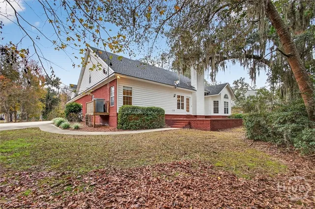 $755,699 | 273 Shadow Moss Circle, Richmond Hill, GA 31324