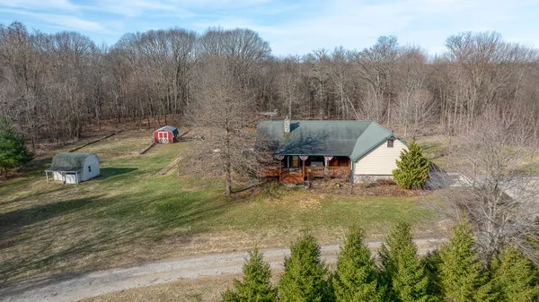 $450,000 | 3534 Dexter Trail, Stockbridge, MI 49285