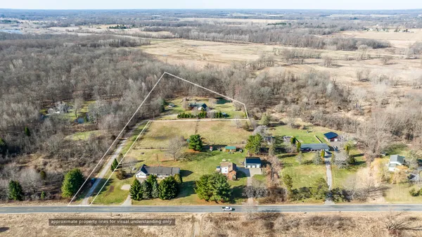 $450,000 | 3534 Dexter Trail, Stockbridge, MI 49285