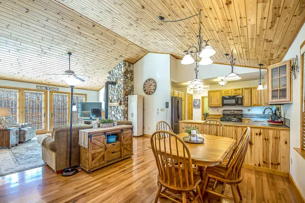 $450,000 | 3534 Dexter Trail, Stockbridge, MI 49285