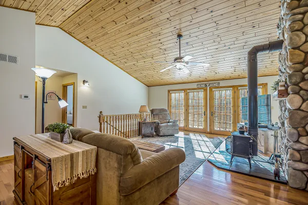 $450,000 | 3534 Dexter Trail, Stockbridge, MI 49285