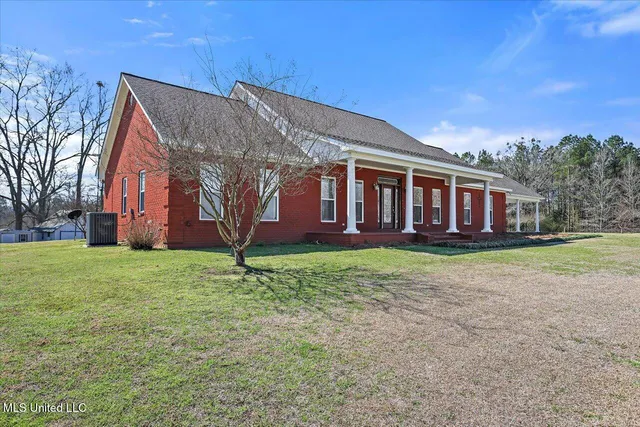 $359,999 | 2099 East Franklin Street, Carthage, MS 39051