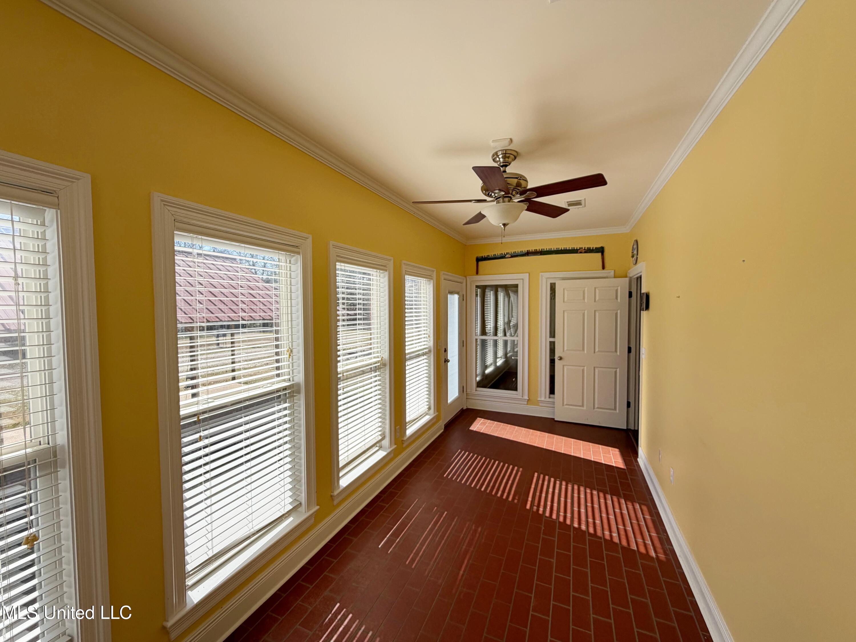 2099 East Franklin Street Carthage, MS 39051 - Photo 13 of 39 sunroom