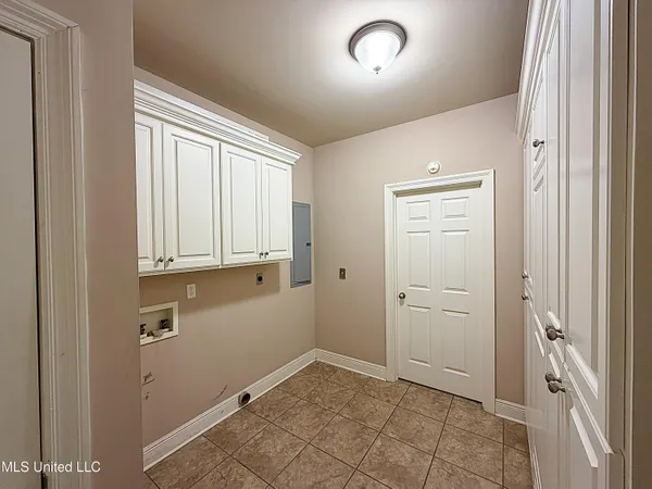 $359,999 | 2099 East Franklin Street, Carthage, MS 39051