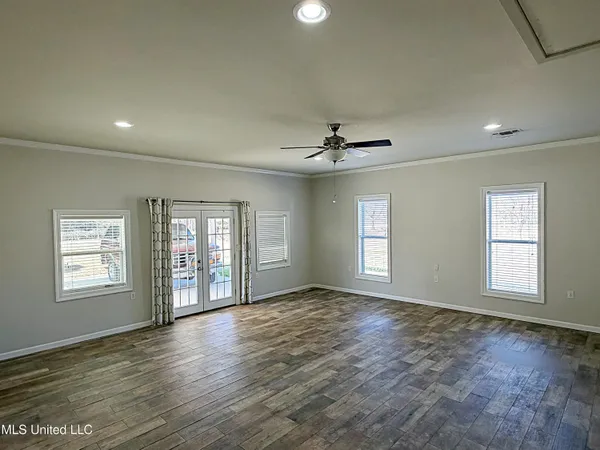 $359,999 | 2099 East Franklin Street, Carthage, MS 39051